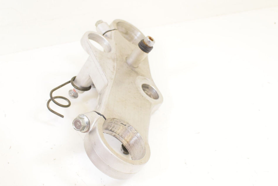 2000 Suzuki TL1000R TL1000 Upper Triple Tree Steering Clamp 51311-02FA0 {{ shop.shopifyCountryName }} - Mototech271