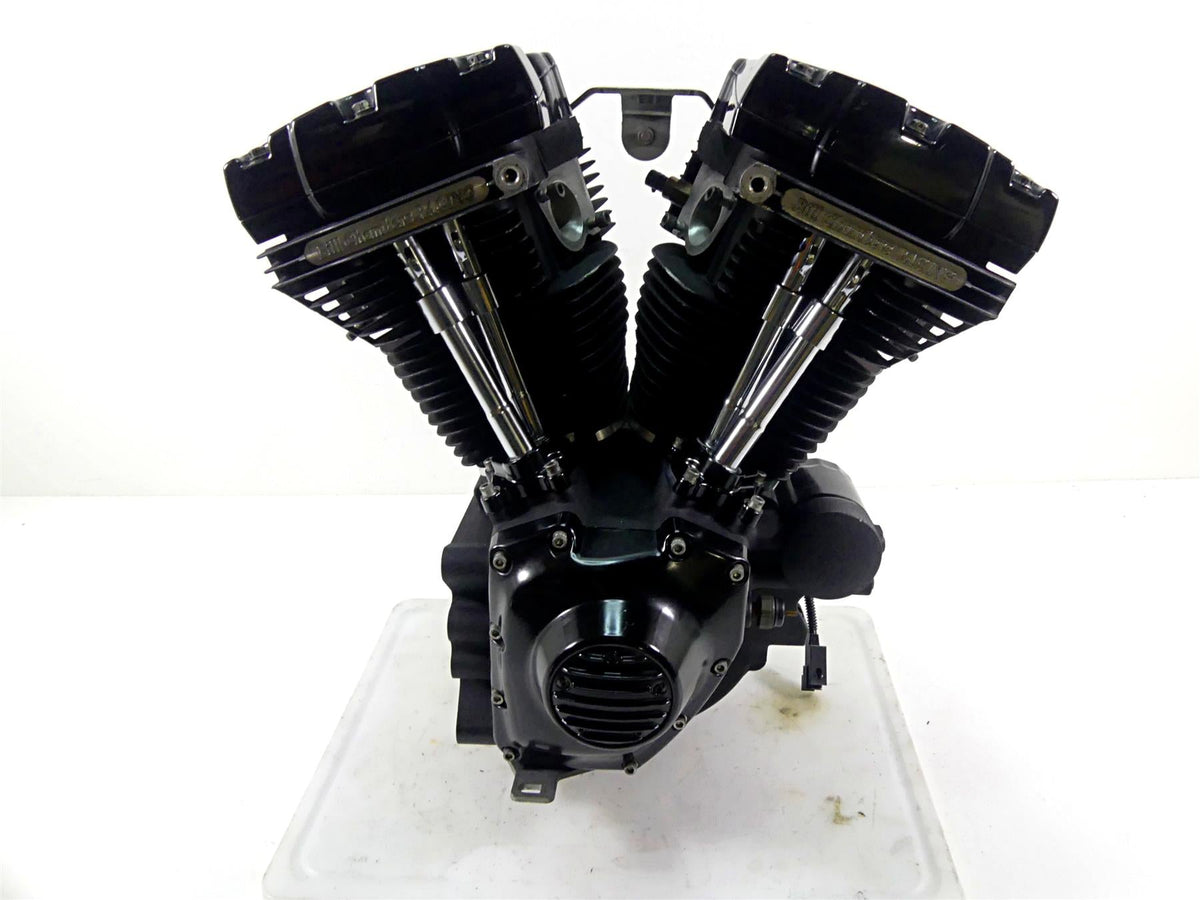 Harley Dyna TC Engine Motor Bill Chambers Racing Heads CR Cams -Video ...