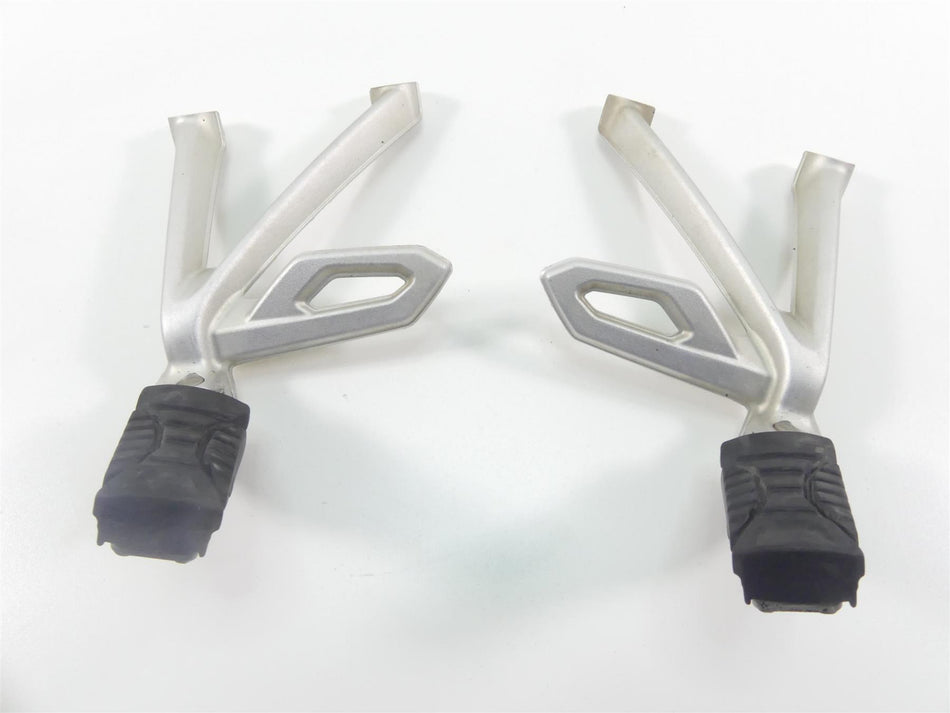 2019 BMW R1250GS K50 Rear Passenger Footpeg Rest Set 46718526741 46718526742 {{ shop.shopifyCountryName }} - Mototech271