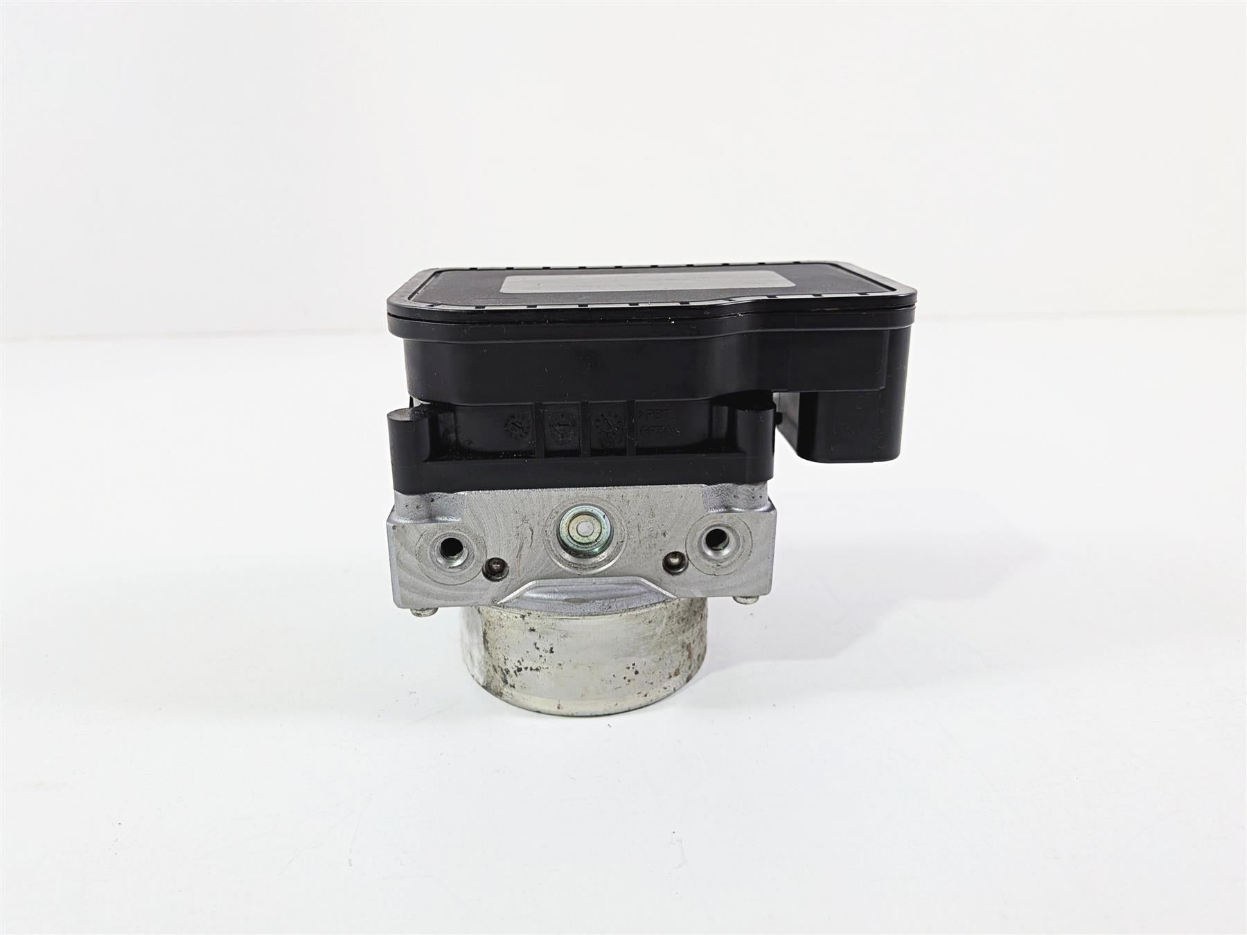 2016 Victory Cross Country Nissin Abs Brake Pump Unit Module 1911695 {{ shop.shopifyCountryName }} - Mototech271