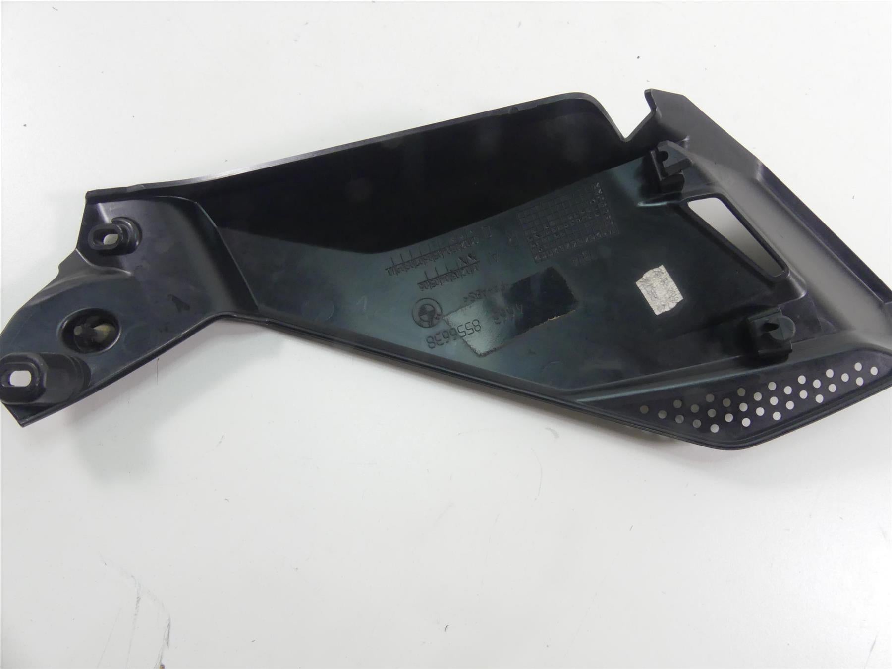2019 BMW R1250GS K50 Under Tank Molded Leg Fairing Set 46638556637 46638556638 {{ shop.shopifyCountryName }} - Mototech271
