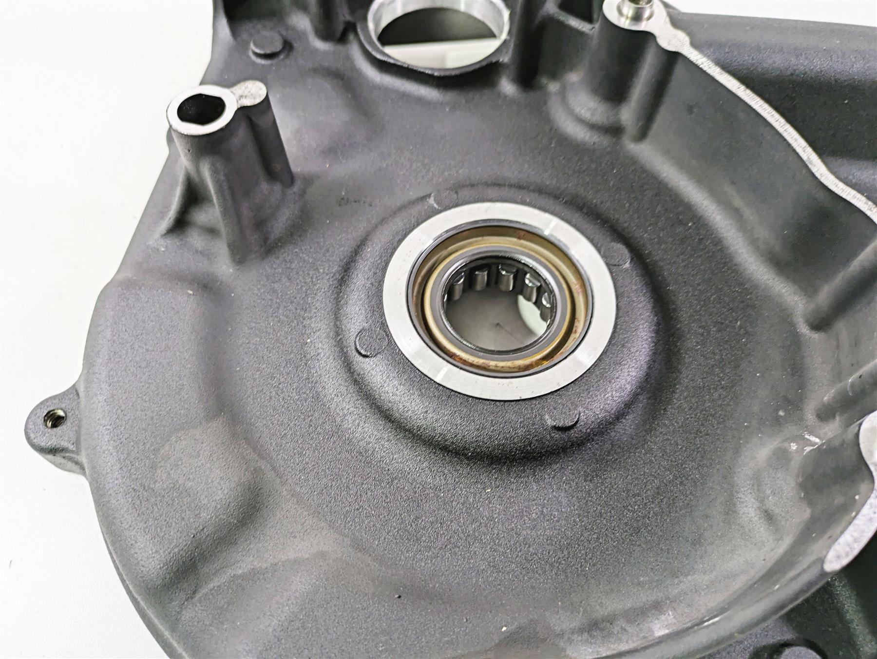 2017 Harley Dyna FXDB Street Bob Inner Primary Drive Clutch Cover 60681-06C {{ shop.shopifyCountryName }} - Mototech271