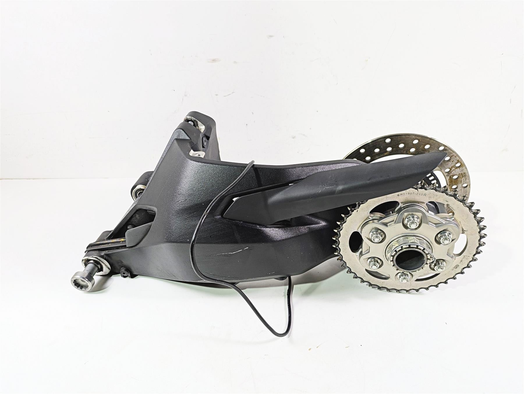 2019 Ducati Supersport 939 S Swingarm & Rear Axle SCRATCHES 37021961CB 819Z0021A {{ shop.shopifyCountryName }} - Mototech271