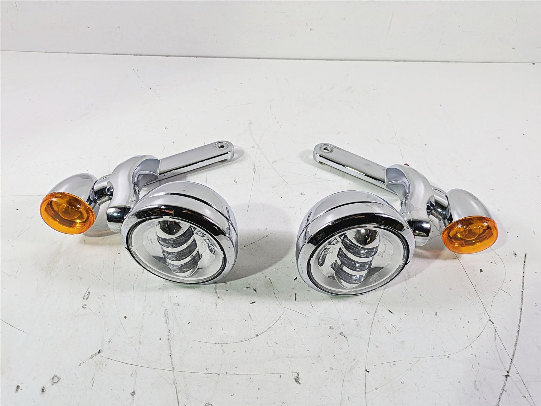 2015 Harley Touring FLHTKL E -Glide Low Front Spot Light Blinker Set 68000021 {{ shop.shopifyCountryName }} - Mototech271