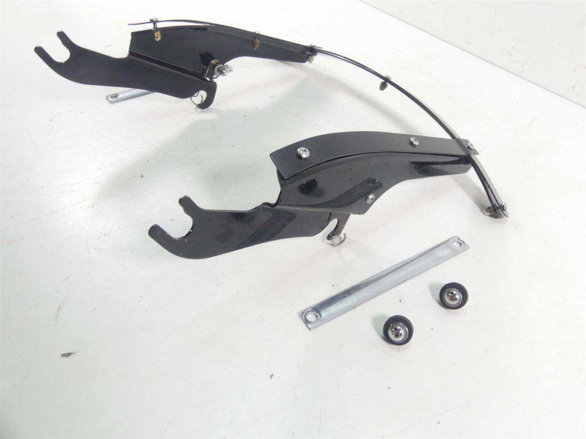 2016 Harley FLS Softail Slim Windshield Wind Shield Screen Mount Bracket {{ shop.shopifyCountryName }} - Mototech271