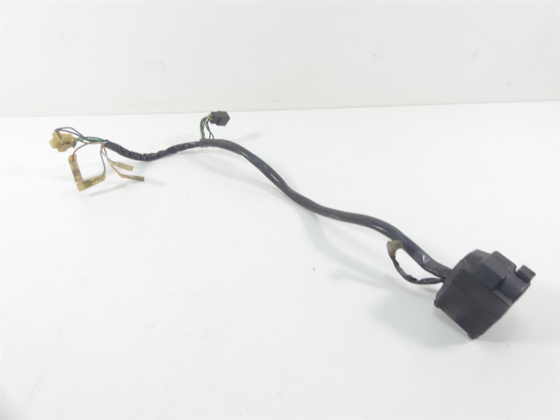 1980 Honda CB750C Custom Left Hand Light Horn Control Switch 35200-460-671 {{ shop.shopifyCountryName }} - Mototech271