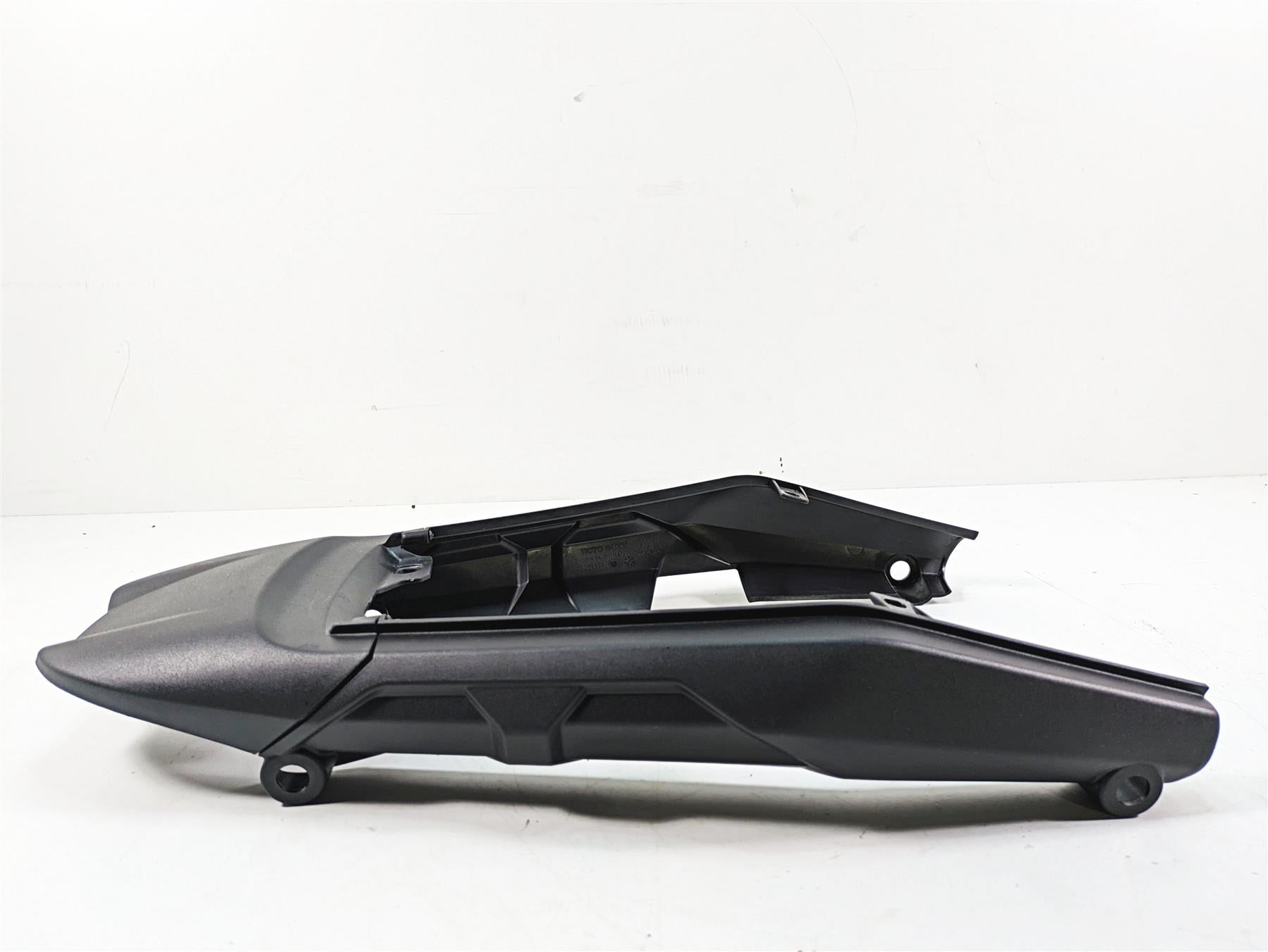 2020 Moto Guzzi V85 TT Adventure Rear Tail Side Cover Fairing Set -Read 2B005352 | Mototech271