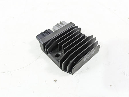 2015 BMW R1200GS Adv K51 Rectifier Voltage Regulator FH927AB 12318523367 {{ shop.shopifyCountryName }} - Mototech271