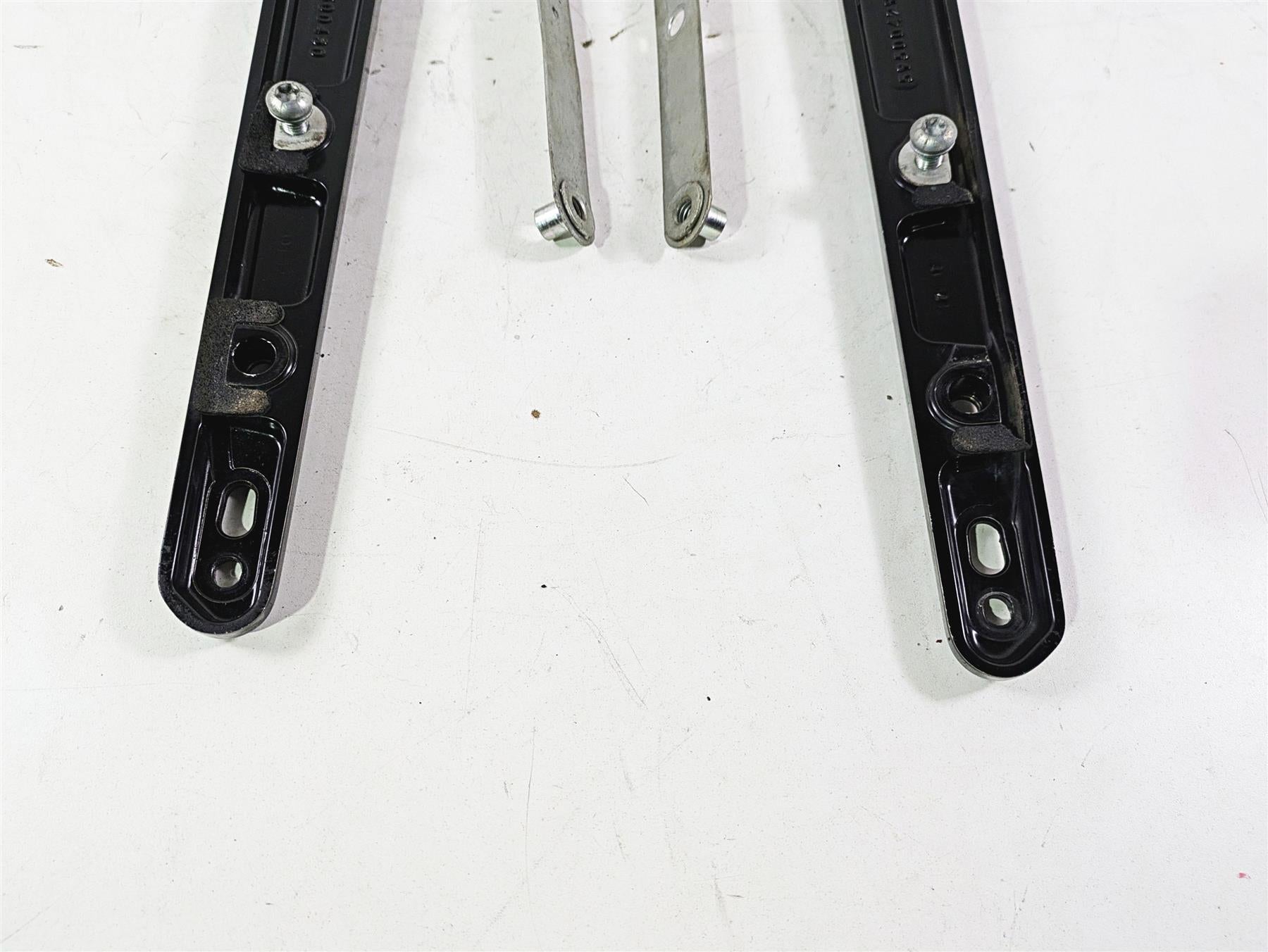 2018 Harley FXBR Softail Breakout Rear Fender Support Set 59500429 59500430 {{ shop.shopifyCountryName }} - Mototech271