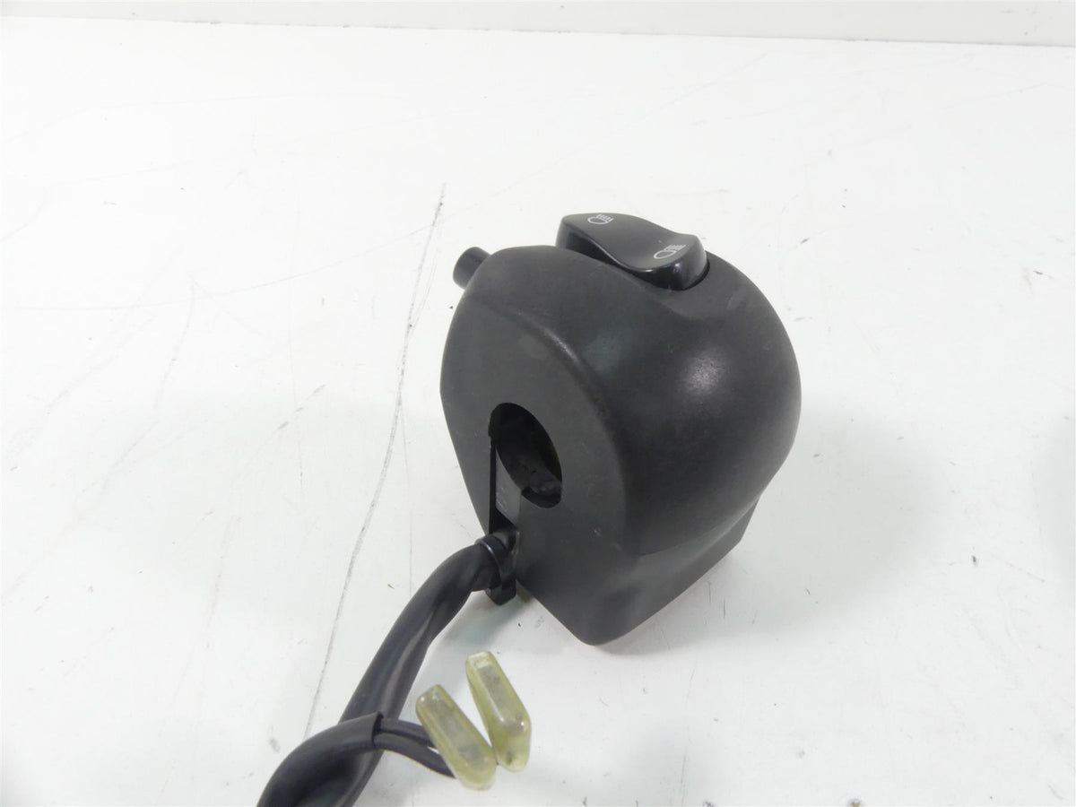 2007 Yamaha FZ1 Fazer Left Hand Control Switch Light Blinker 3C3-83972-00-00 {{ shop.shopifyCountryName }} - Mototech271