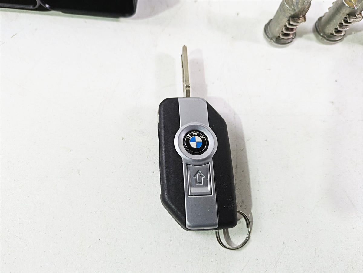 2021 BMW R1250GS K51 Adv Cdi Ecm Ignition Switch Key Set 66127108713 13619457511 {{ shop.shopifyCountryName }} - Mototech271