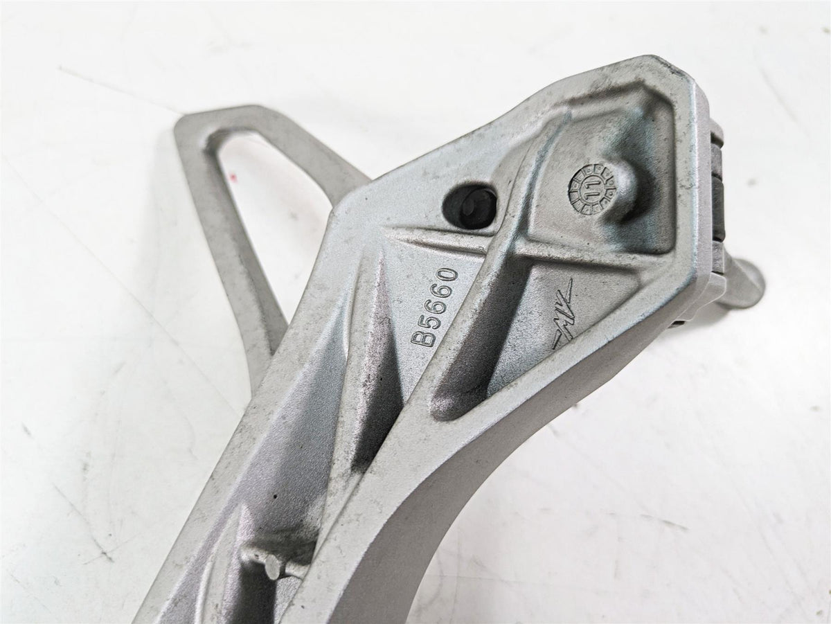 2013 MV Agusta F3 675 ERA Rear Passenger Footpeg Set 80A0B5659 8AA0B5660 {{ shop.shopifyCountryName }} - Mototech271