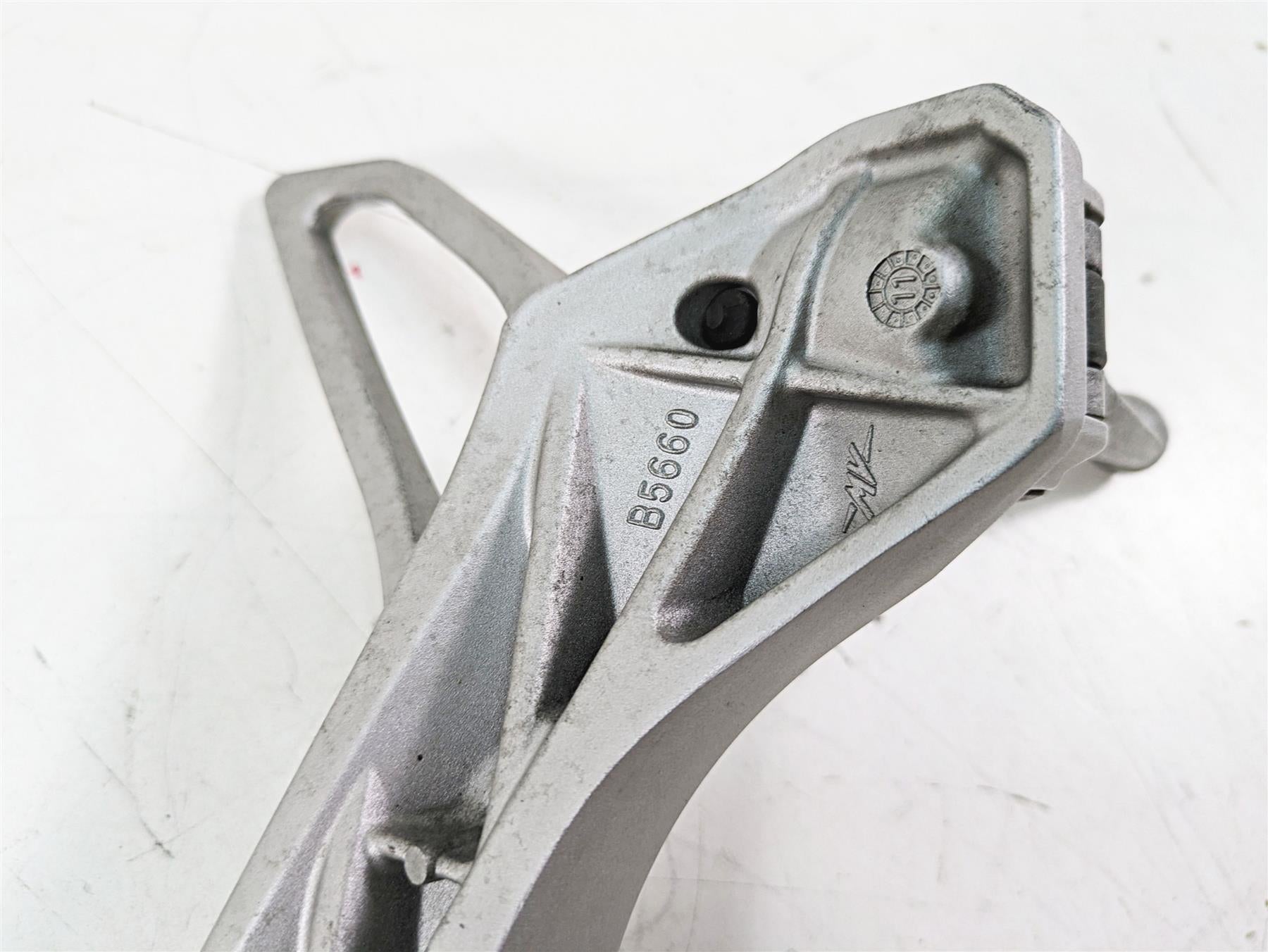 2013 MV Agusta F3 675 ERA Rear Passenger Footpeg Set 80A0B5659 8AA0B5660 {{ shop.shopifyCountryName }} - Mototech271