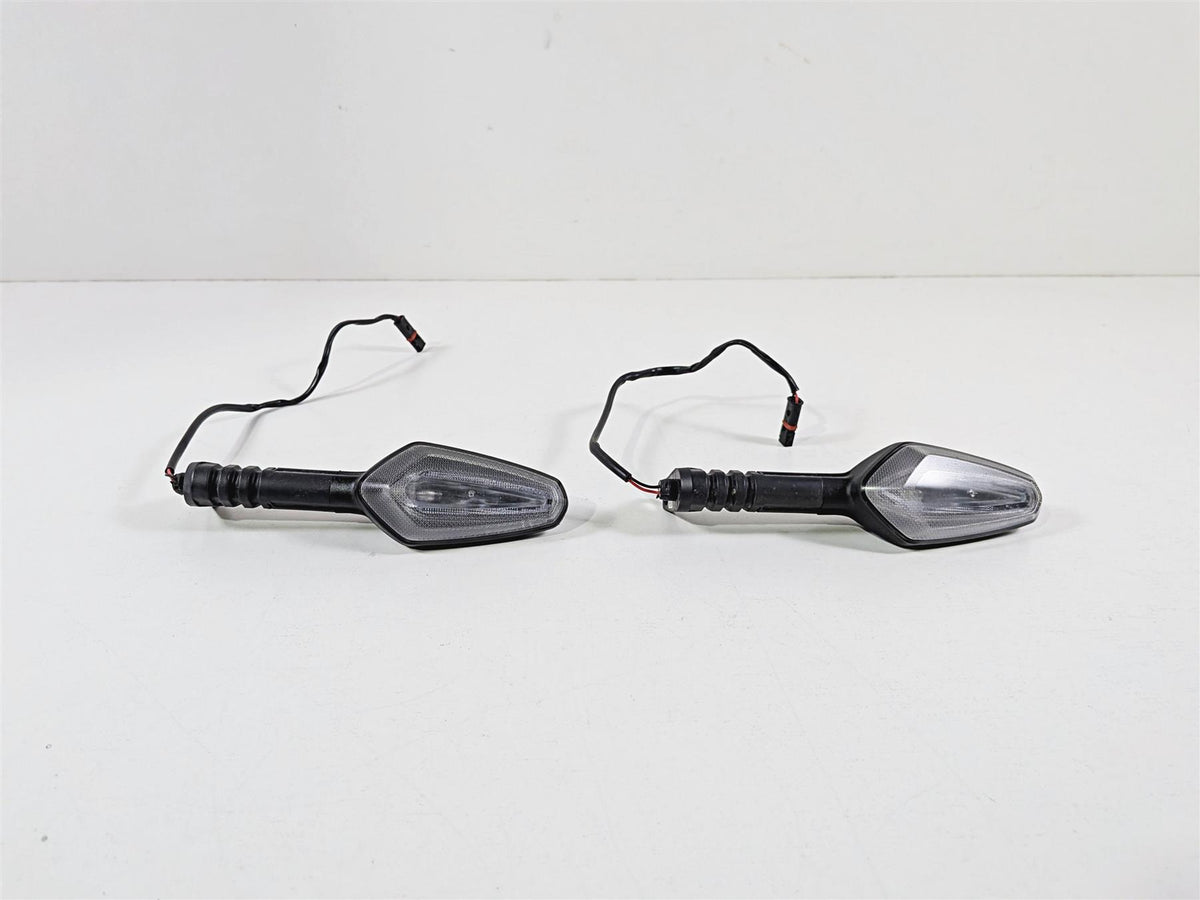 2023 BMW F850GS K81 Front Led Blinker Turn Signal Set 63138557204 {{ shop.shopifyCountryName }} - Mototech271