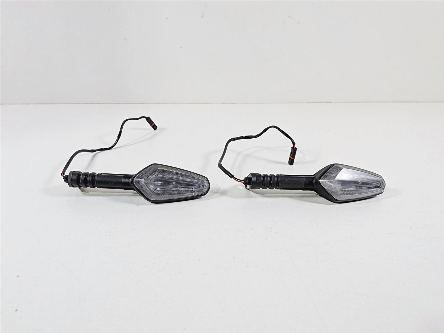 2023 BMW F850GS K81 Front Led Blinker Turn Signal Set 63138557204 {{ shop.shopifyCountryName }} - Mototech271