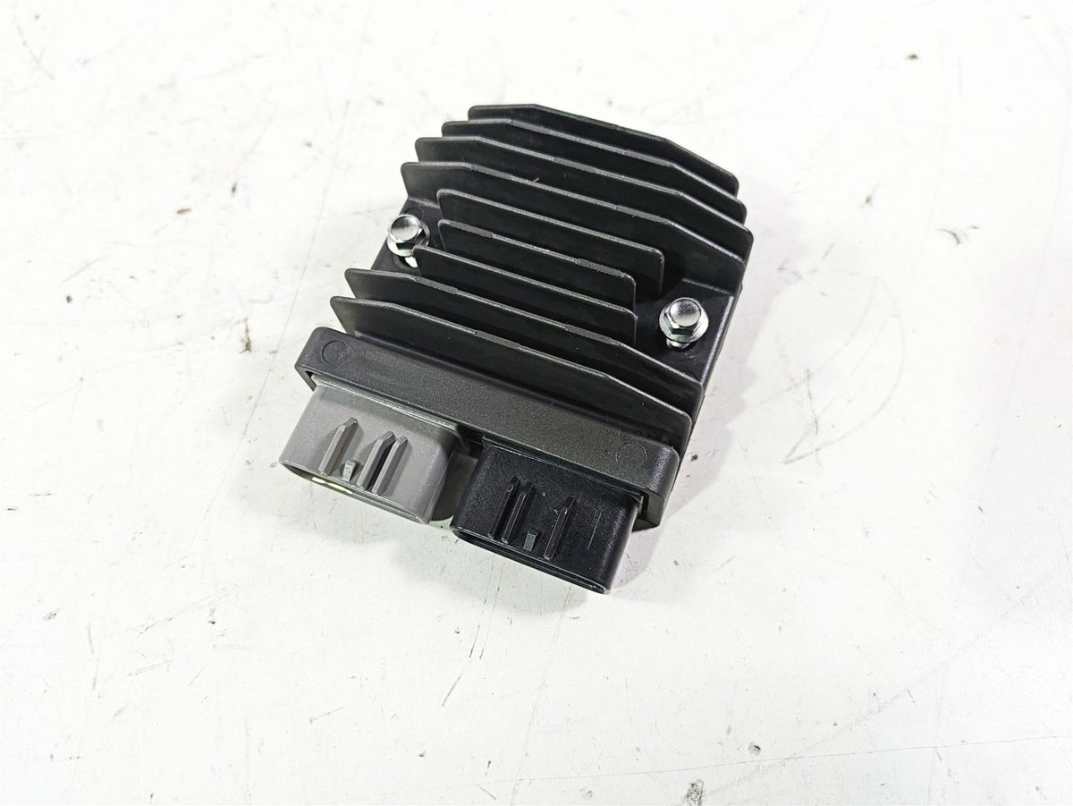 2023 Triumph Street Triple 765 RS Rectifier Voltage Regulator FH027AA T1300675 {{ shop.shopifyCountryName }} - Mototech271