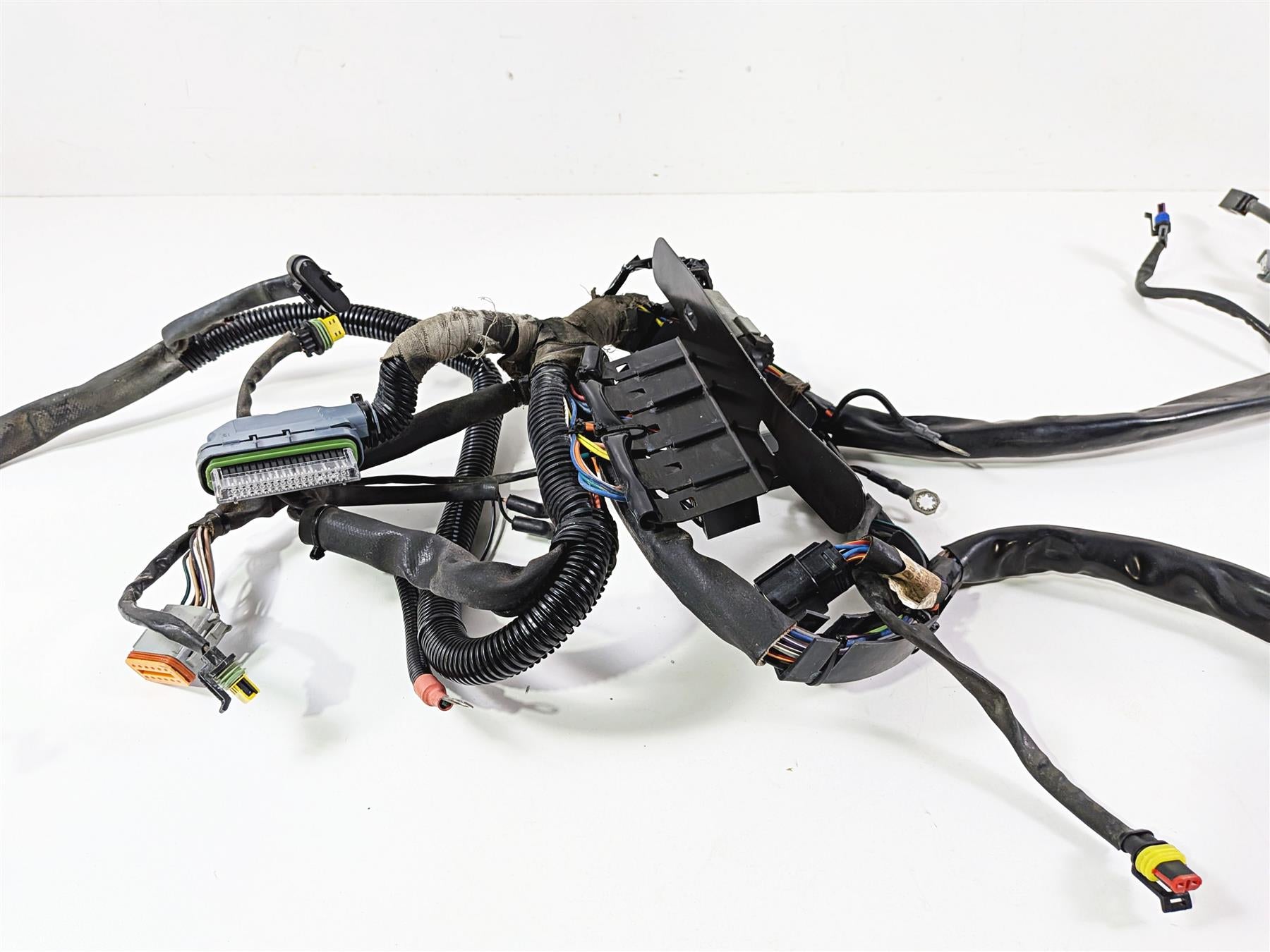 2009 Harley FXCWC Softail Rocker Main Wiring Harness Loom - No Cuts 70452-08 {{ shop.shopifyCountryName }} - Mototech271