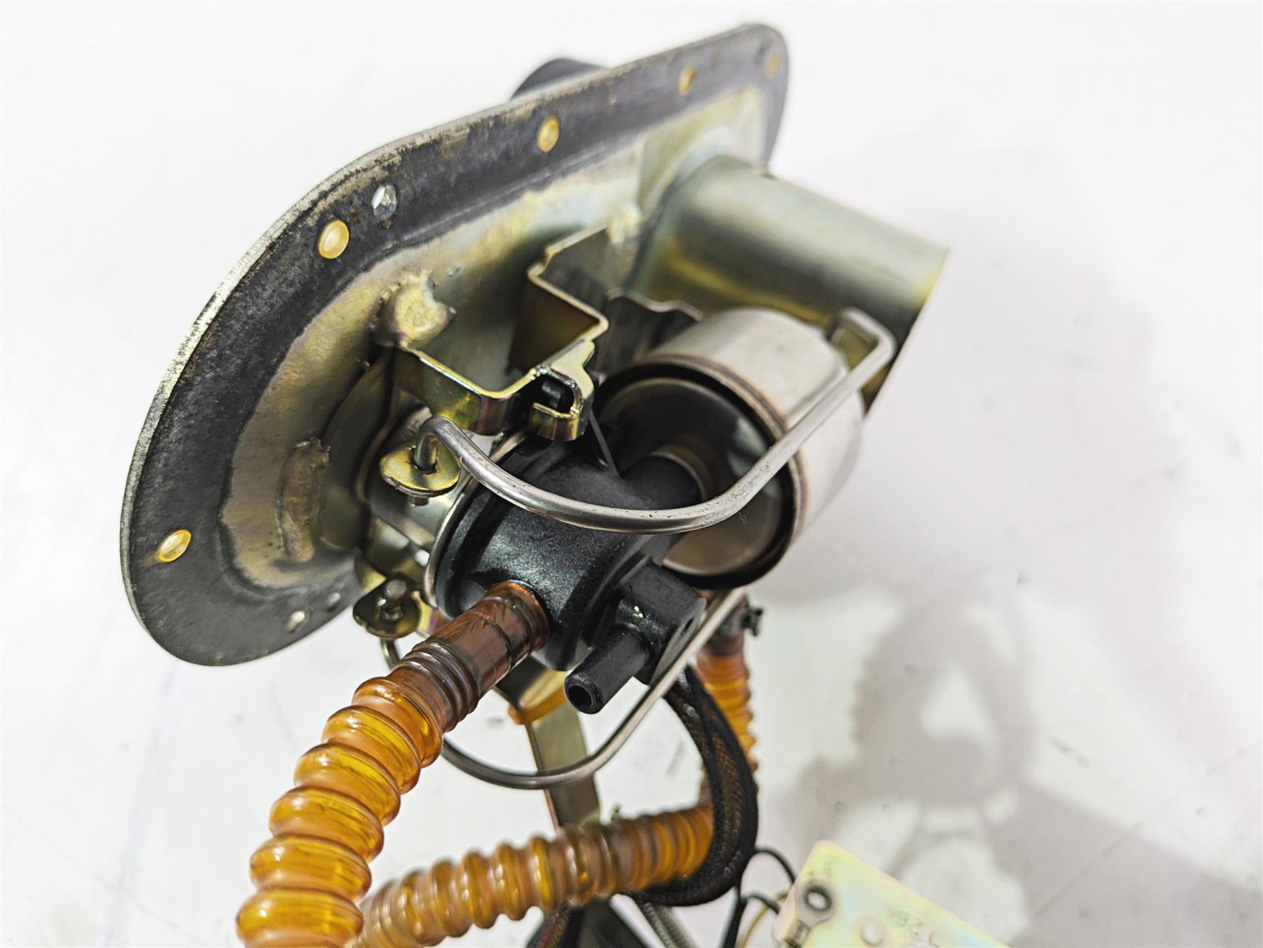2007 Harley Touring FLHTCU SE CVO E-Glide Fuel Gas Petrol Pump 62897-01B {{ shop.shopifyCountryName }} - Mototech271