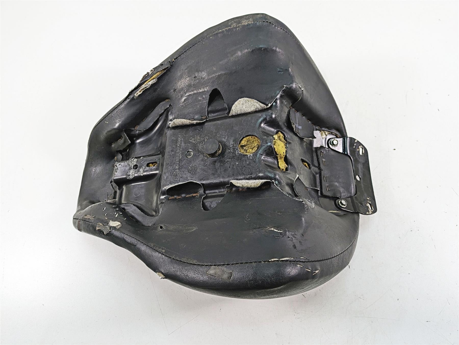 2006 Harley FLSTI Softail Heritage Oem Rider Driver Seat Saddle 51203-06 {{ shop.shopifyCountryName }} - Mototech271