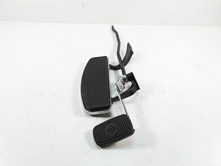 2012 Harley FLD Dyna Switchback Right Floorboard & Brake Pedal Set 54172-12 {{ shop.shopifyCountryName }} - Mototech271