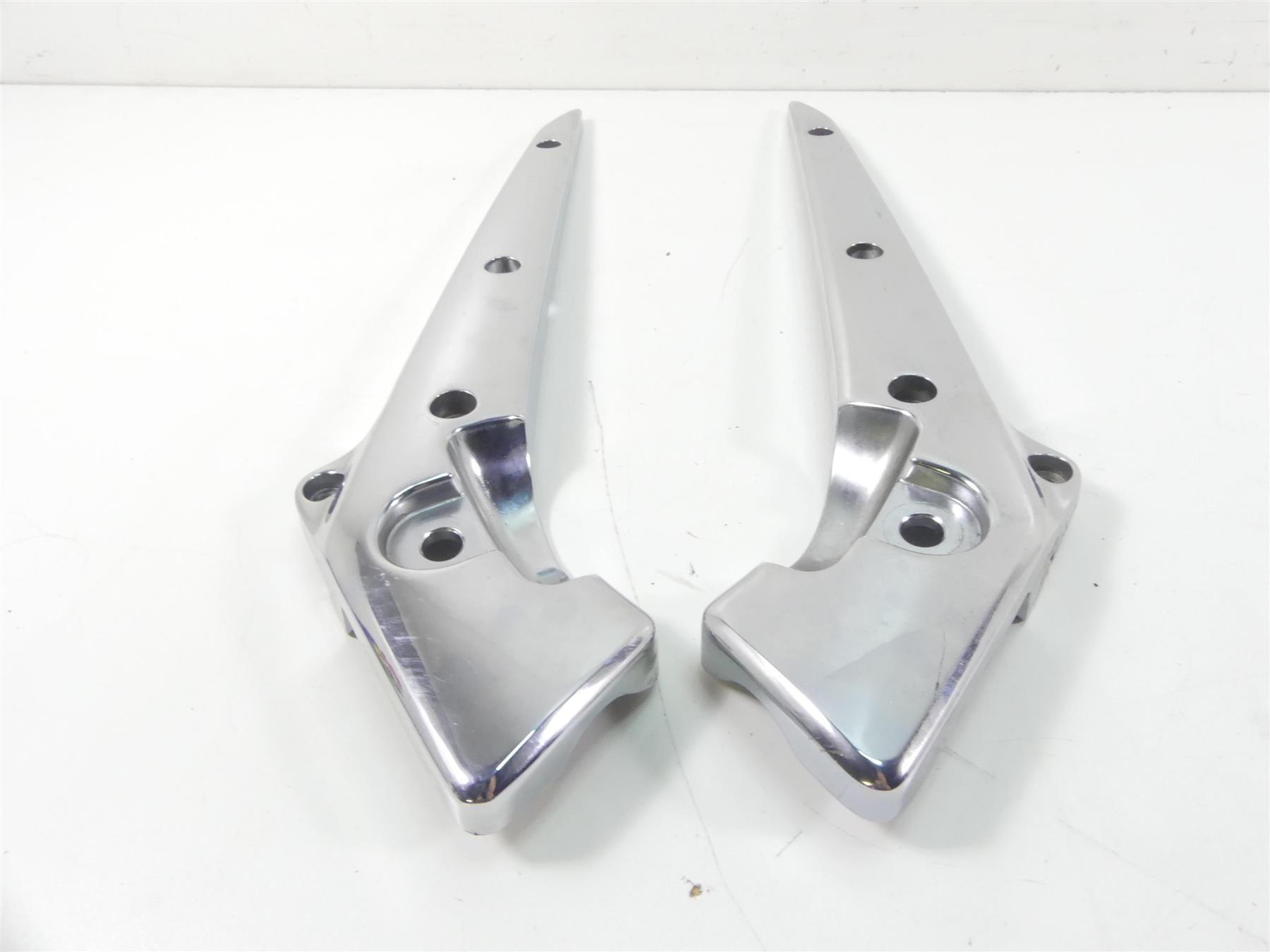 2003 Honda VTX1300 S Rear Chrome Fender Frame Struts Braces Set 77330-MCV-000 {{ shop.shopifyCountryName }} - Mototech271
