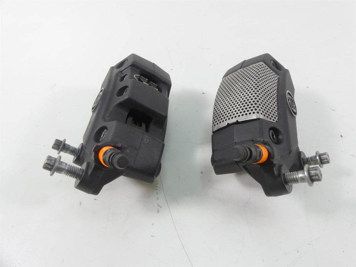 2013 Harley Davidson VRSCF Muscle Front Brake Caliper Set 44731-08 44732-08 {{ shop.shopifyCountryName }} - Mototech271