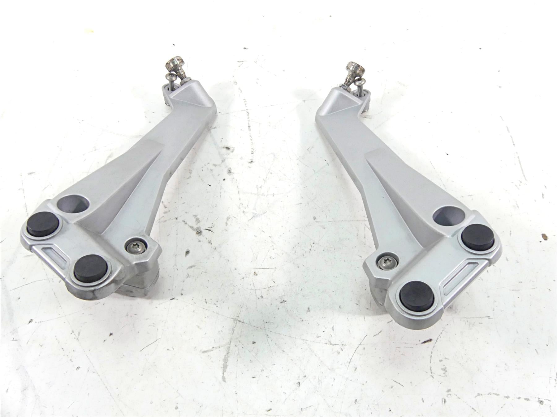 2009 BMW R1200 GS K25 Saddlebag Mount Case Holder Set 46547695986 | Mototech271