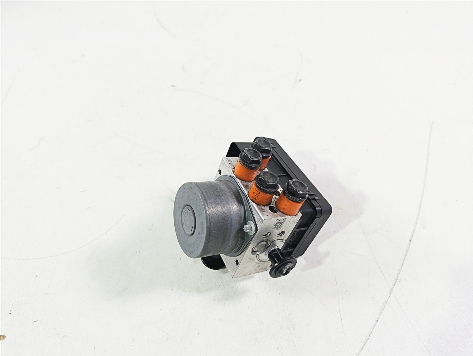 2015 Ducati Hypermotard 821 SP Abs Brake Pump Control Module 54240402A 54240332B {{ shop.shopifyCountryName }} - Mototech271