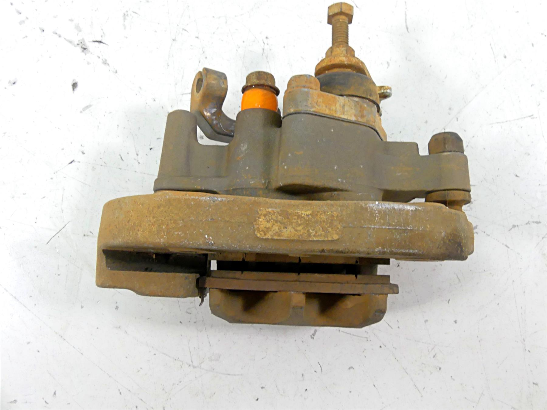 2020 Yamaha YFM 700 Raptor Rear Brake Caliper 5TG-2580W-21-00 {{ shop.shopifyCountryName }} - Mototech271