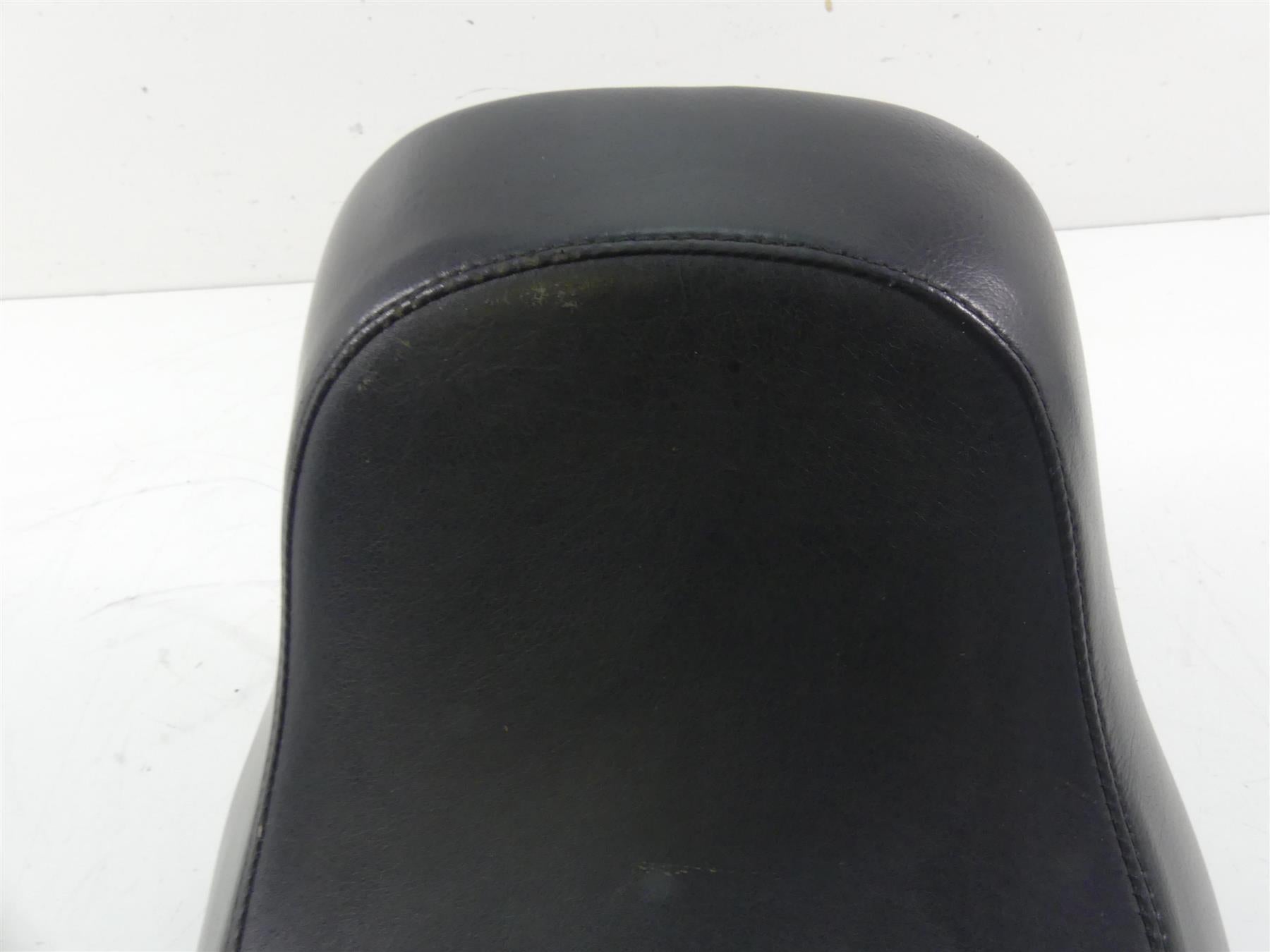 Harley Davidson Softail Custom Front Rider Low Solo Saddle Seat {{ shop.shopifyCountryName }} - Mototech271
