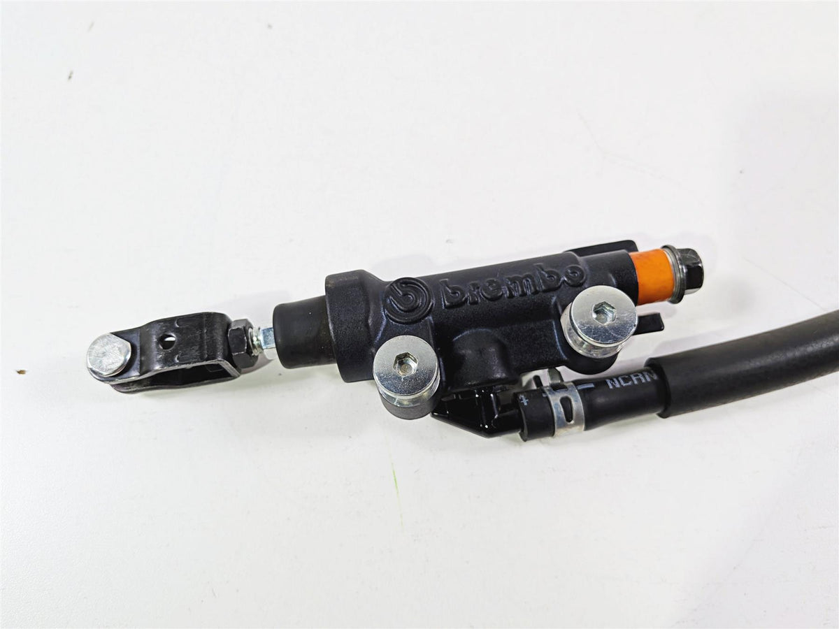 2025 Yamaha YZF R7 Rear 1/2 Brake Master Cylinder Brembo 56P-2583V-01-00 {{ shop.shopifyCountryName }} - Mototech271
