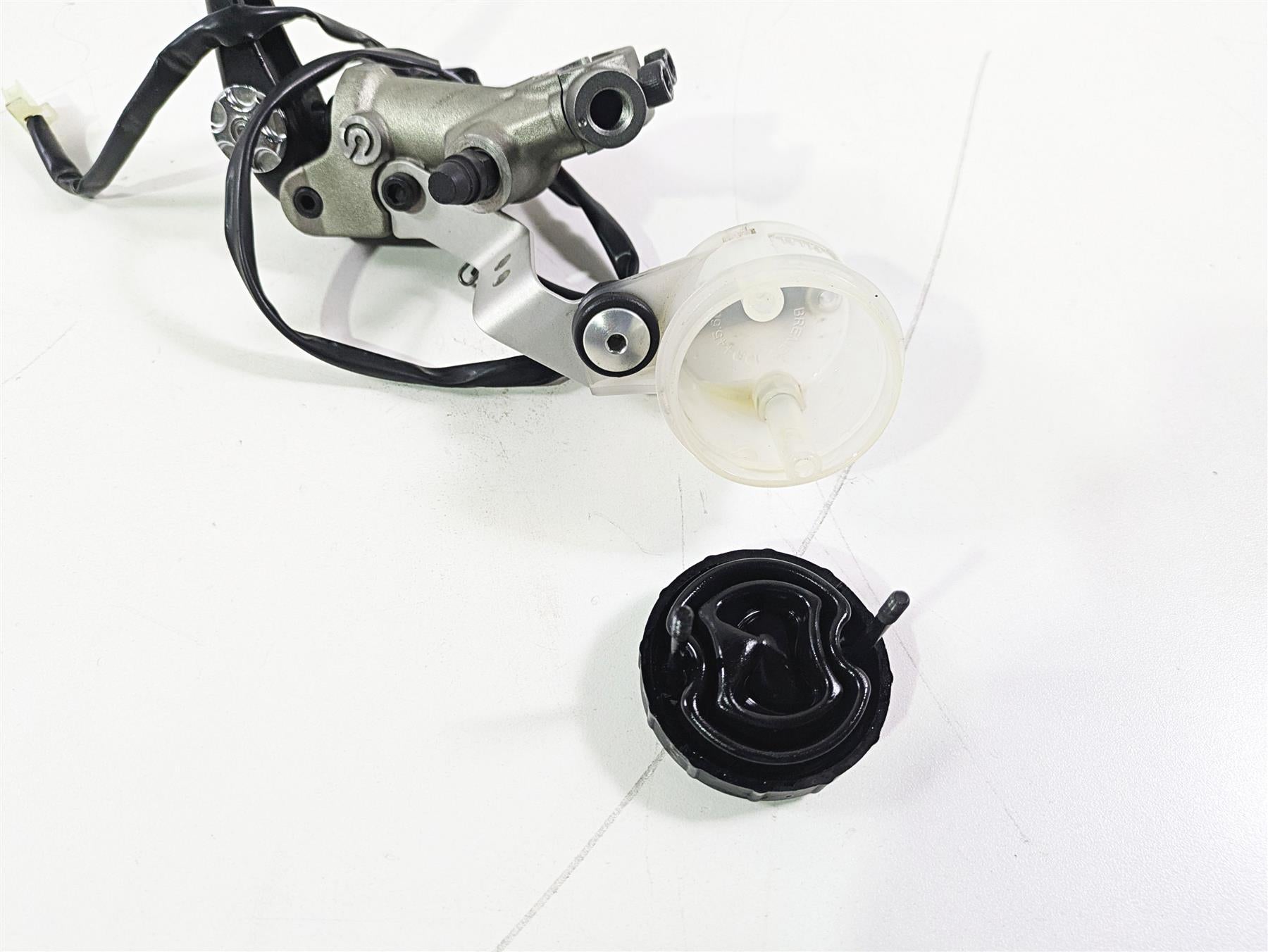 2015 Ducati Hypermotard 821 SP Front Radial Brake Master Cylinder 62440821A {{ shop.shopifyCountryName }} - Mototech271