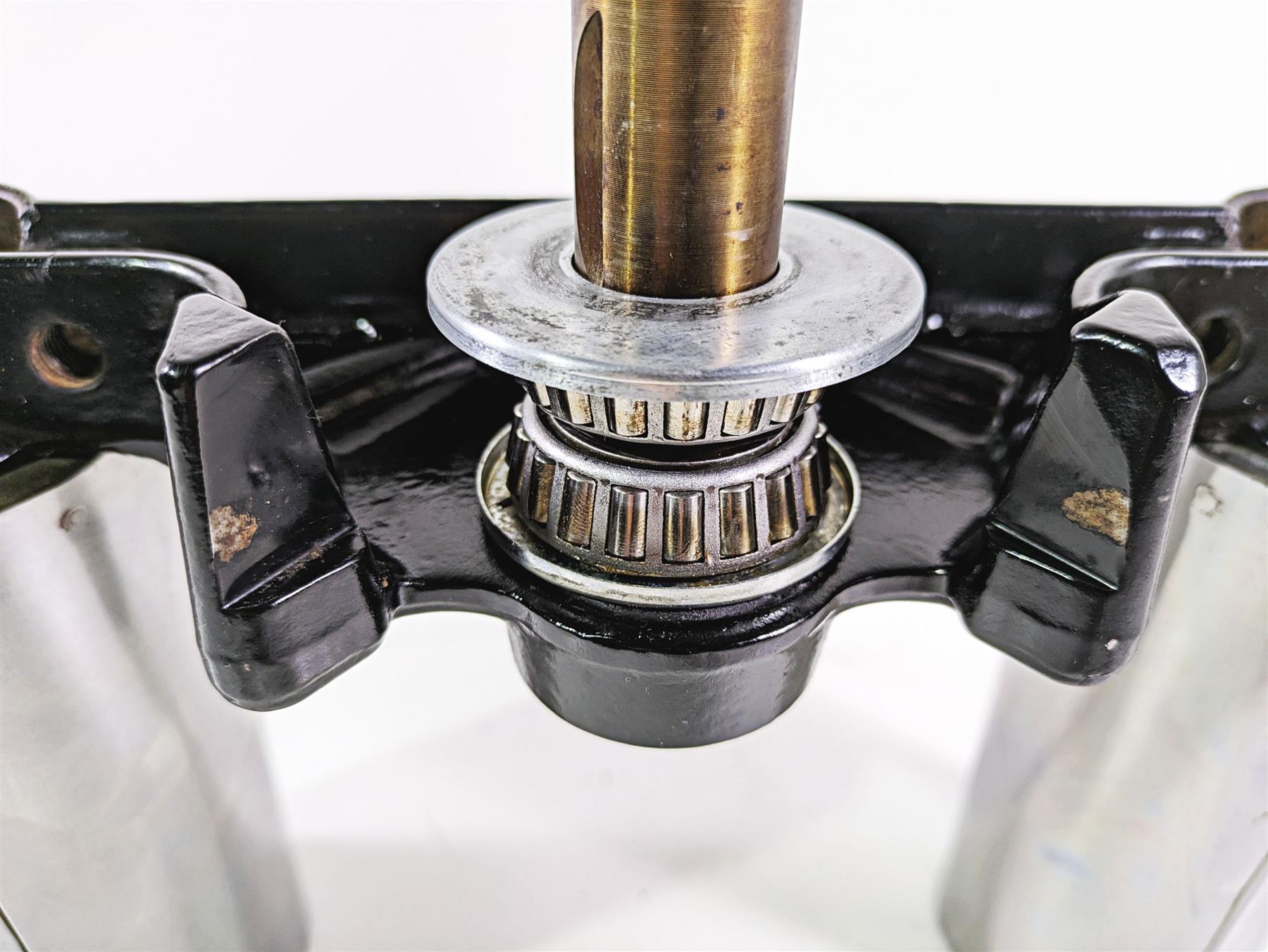 2008 Harley FLSTC Softail Heritage Lower & Upper Triple Tree Set 41mm 45605-00A {{ shop.shopifyCountryName }} - Mototech271