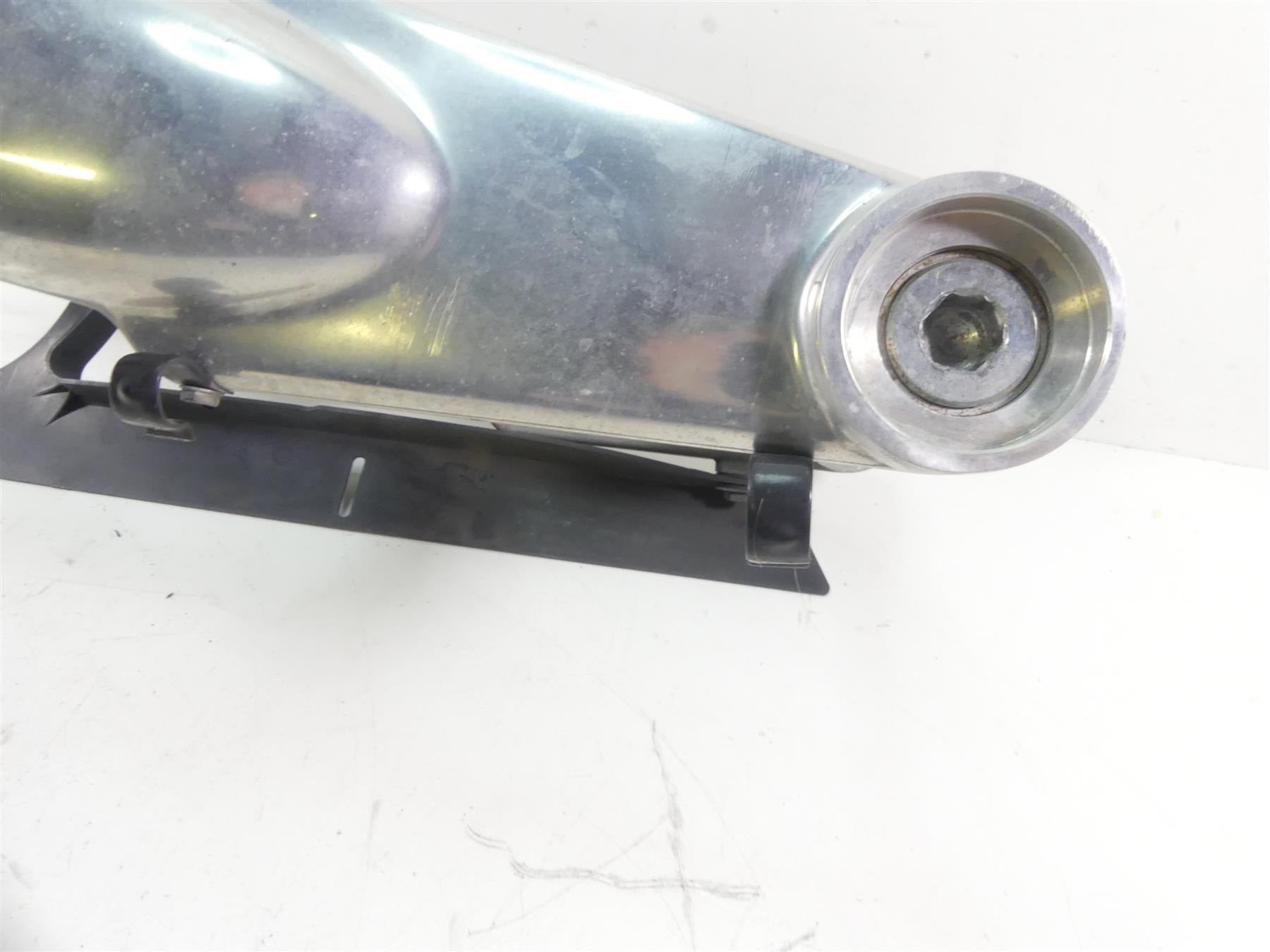 2013 Harley VRSCF Muscle V-Rod Rear Swingarm Swing Arm + Axle & Guards 48606-07A {{ shop.shopifyCountryName }} - Mototech271