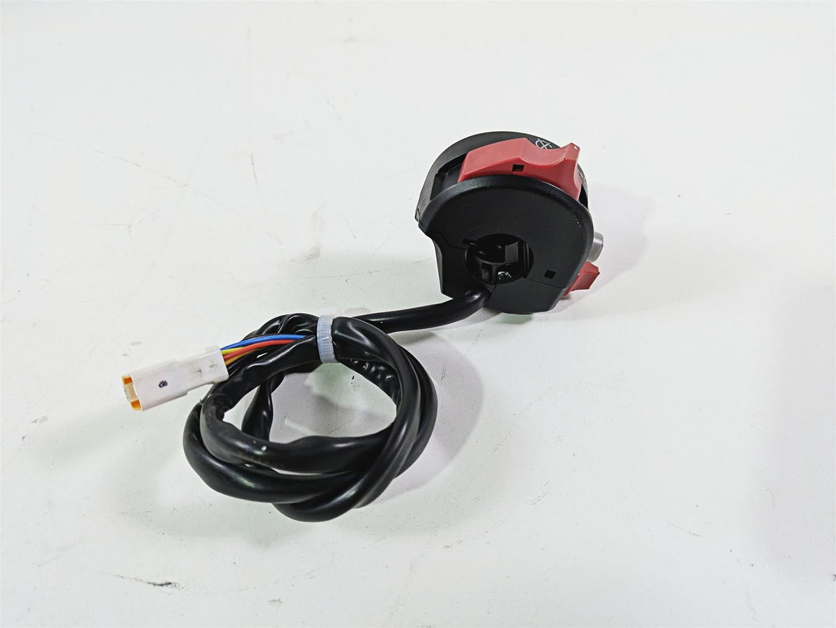 2019 Ducati Supersport 939 S Right Hand Start Stop Control Switch 65010243C {{ shop.shopifyCountryName }} - Mototech271