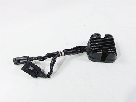 2017 Indian Chieftain Limited Rectifier Voltage Regulator 4014300 {{ shop.shopifyCountryName }} - Mototech271