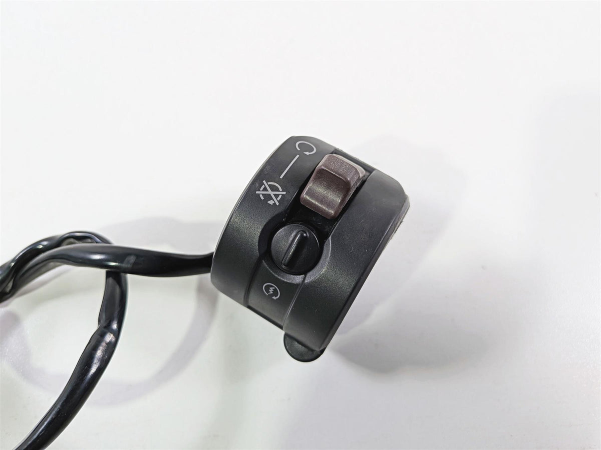 2019 Ducati 959 Panigale Right Hand Start Stop Control Switch - Read 65010094I {{ shop.shopifyCountryName }} - Mototech271