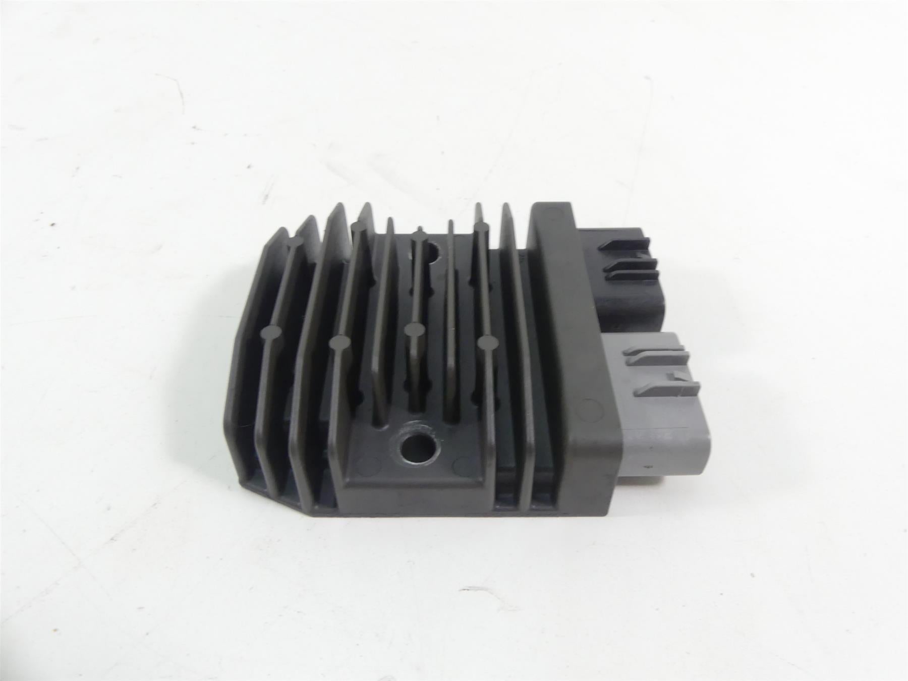 2015 BMW R1200RT K52 Rectifier Voltage Regulator 12318523367 FH020AA {{ shop.shopifyCountryName }} - Mototech271