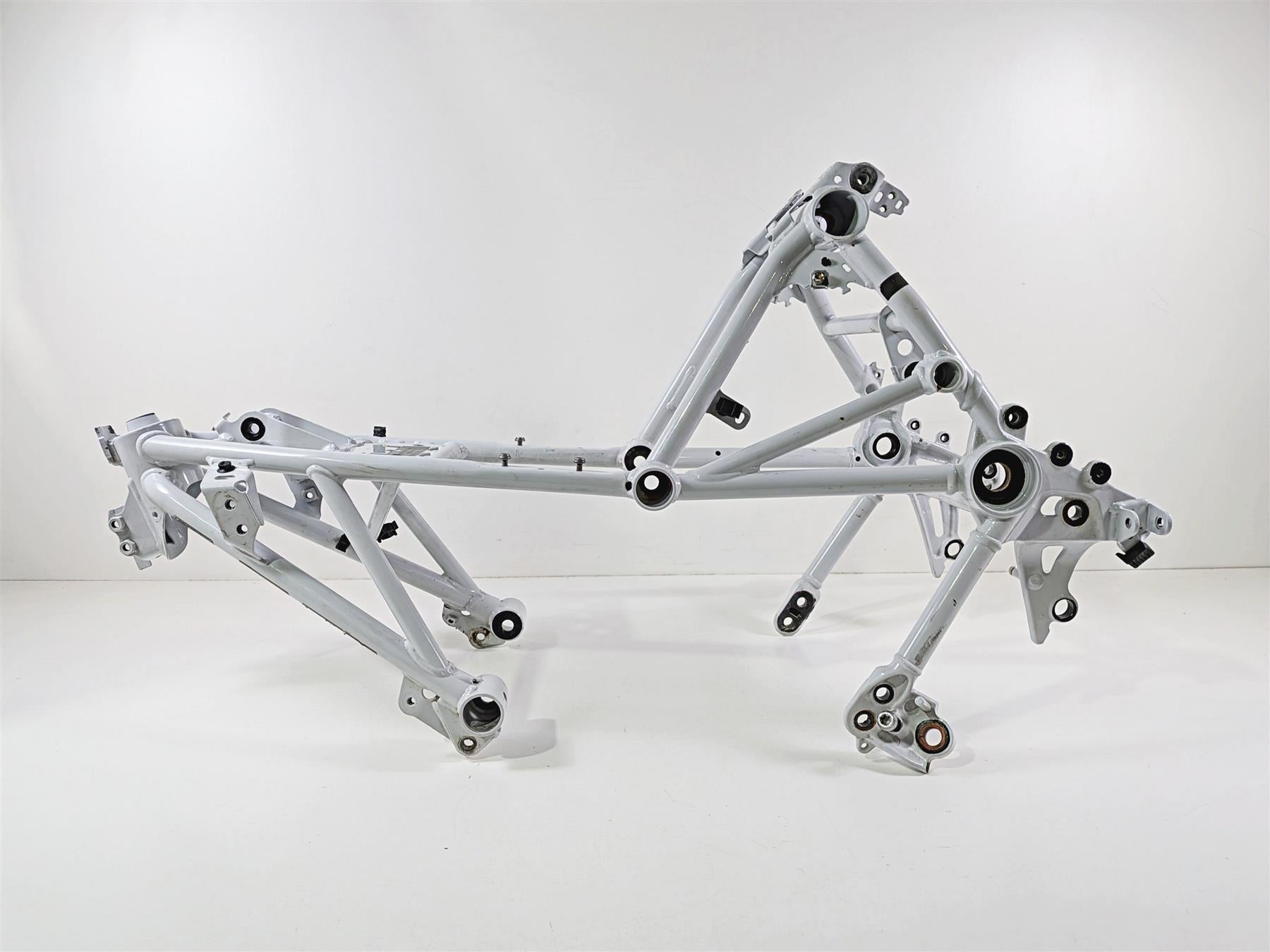 2019 BMW R1250GS K50 Bent White Main Frame Chassis With Texas Salvage Title 46519444973 {{ shop.shopifyCountryName }} - Mototech271