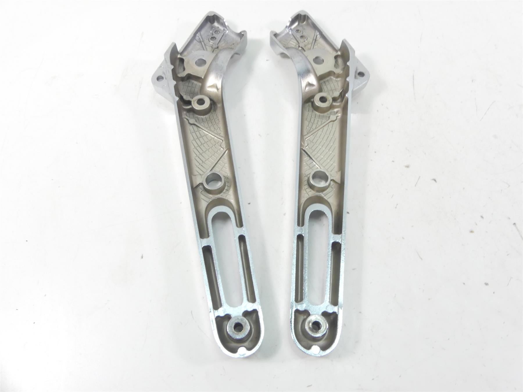 2008 Honda V-Twin VTX1800 N3 Rear Fender Frame Struts Braces 77340-MCV-N10 {{ shop.shopifyCountryName }} - Mototech271