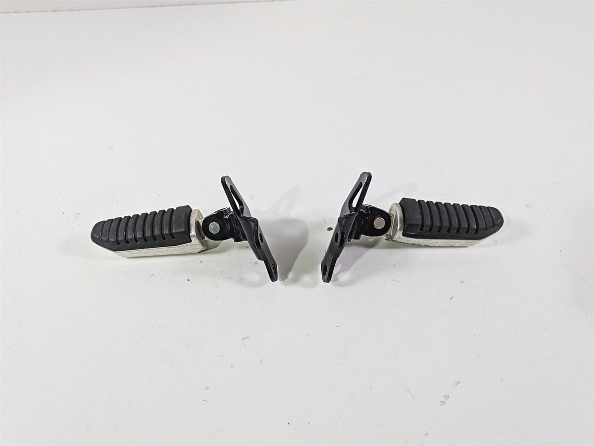 2019 Suzuki M109R VZR1800 Boulevard Rear Passenger Footpeg Set 43600-48G00 {{ shop.shopifyCountryName }} - Mototech271