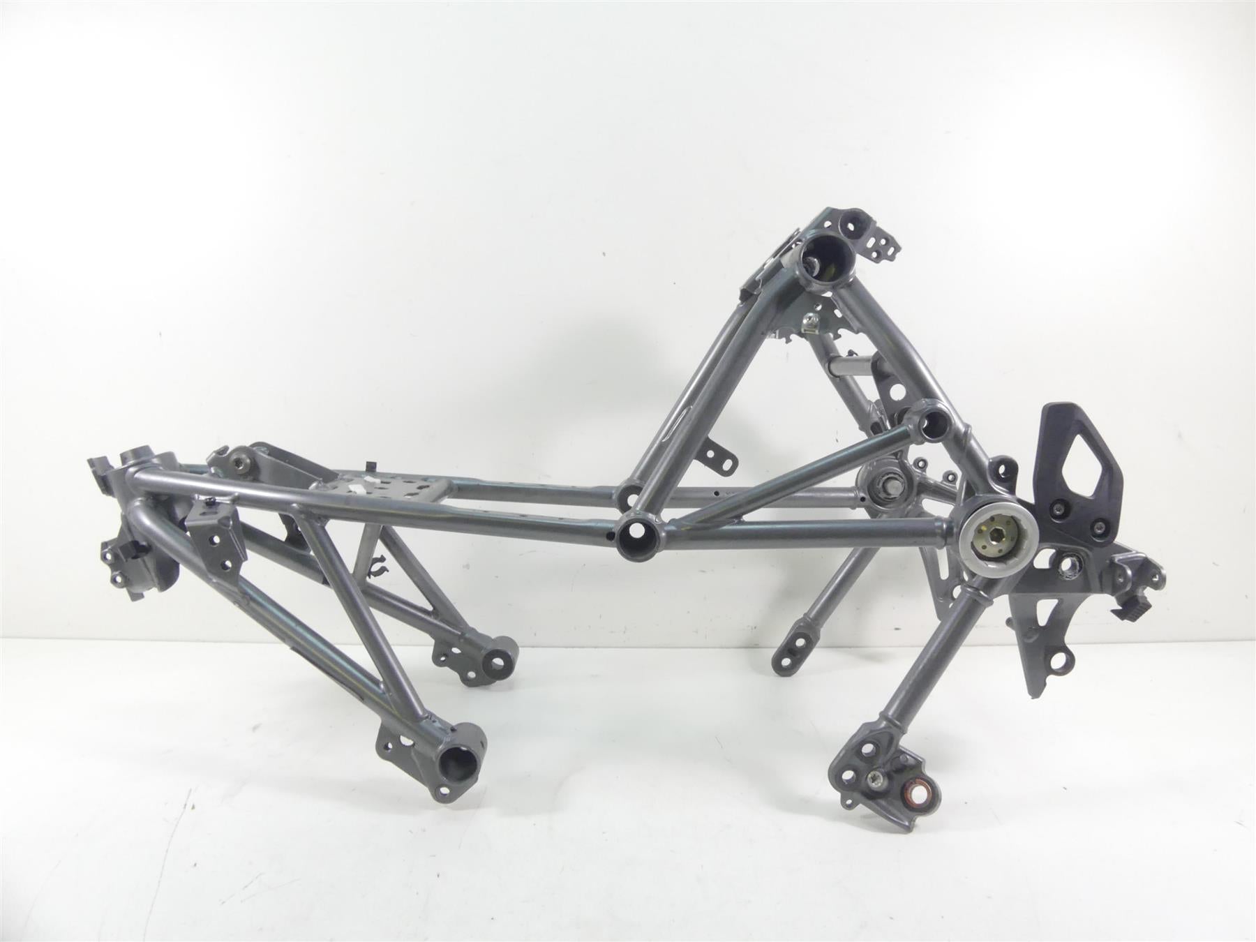 2017 BMW R1200GS GSW K50 Straight Main Frame Chassis With Colorado Salvage Title 46519444971 {{ shop.shopifyCountryName }} - Mototech271