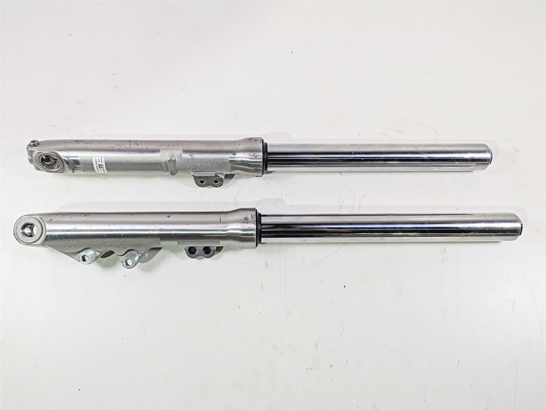 2020 Harley Softail FXST Standard Front Fork Legs 49Mm - For Parts 45400295 {{ shop.shopifyCountryName }} - Mototech271