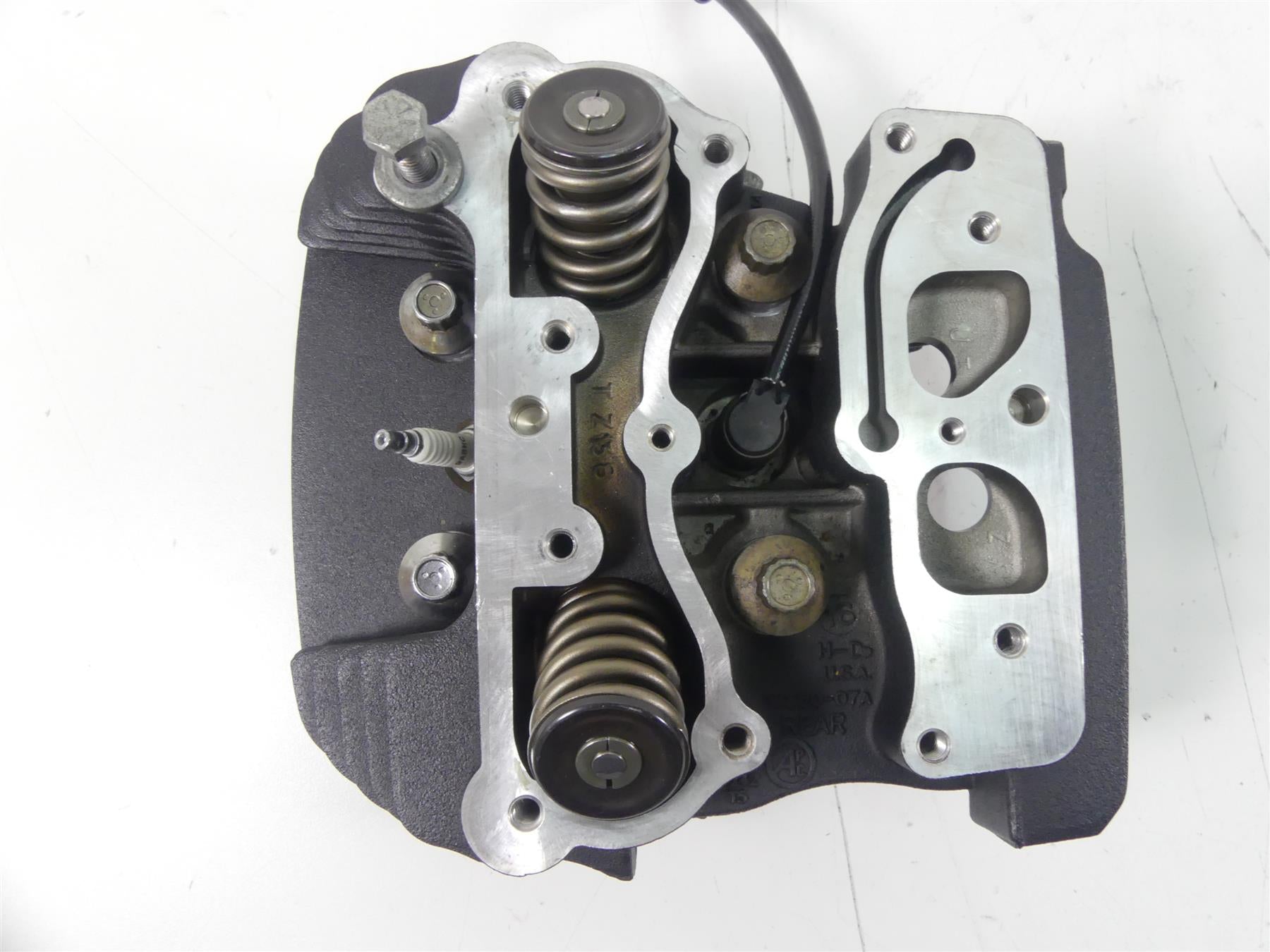 2017 Harley FXSE CVO Pro Street Breakout 110ci Cylinder Head Set 17707-11 {{ shop.shopifyCountryName }} - Mototech271