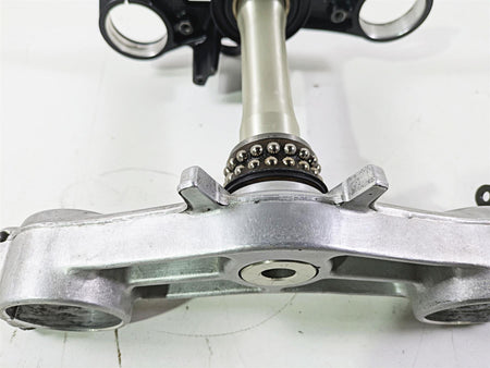 2005 Kawasaki ZX1000 ZX10R Ninja Upper Lower Triple Tree Set 44037-0019 {{ shop.shopifyCountryName }} - Mototech271