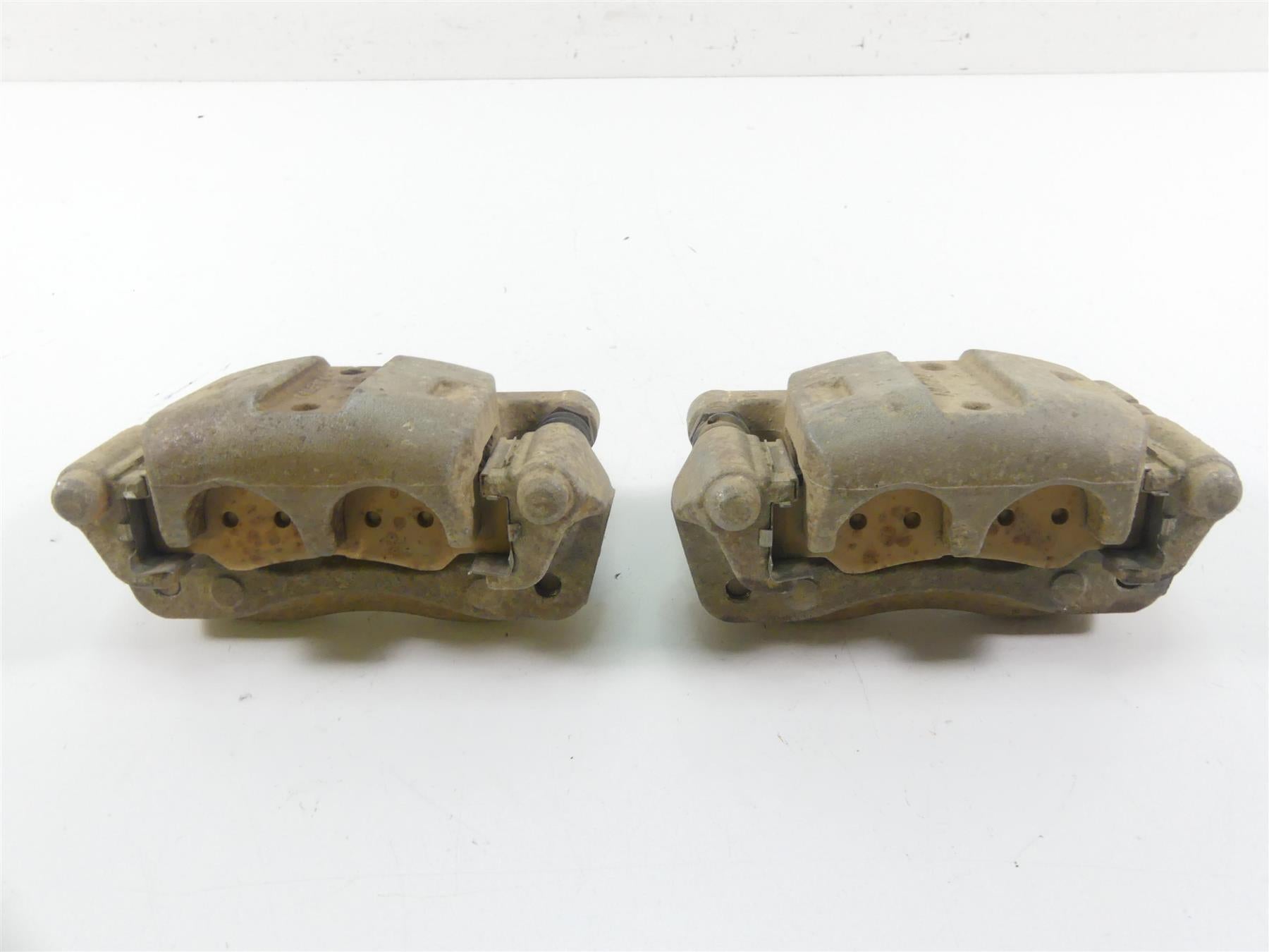 2016 Yamaha YXZ1000 R EPS SE Rear Brake Calipers 2HC-2580V-00-00 2HC-2580W-00-00 {{ shop.shopifyCountryName }} - Mototech271