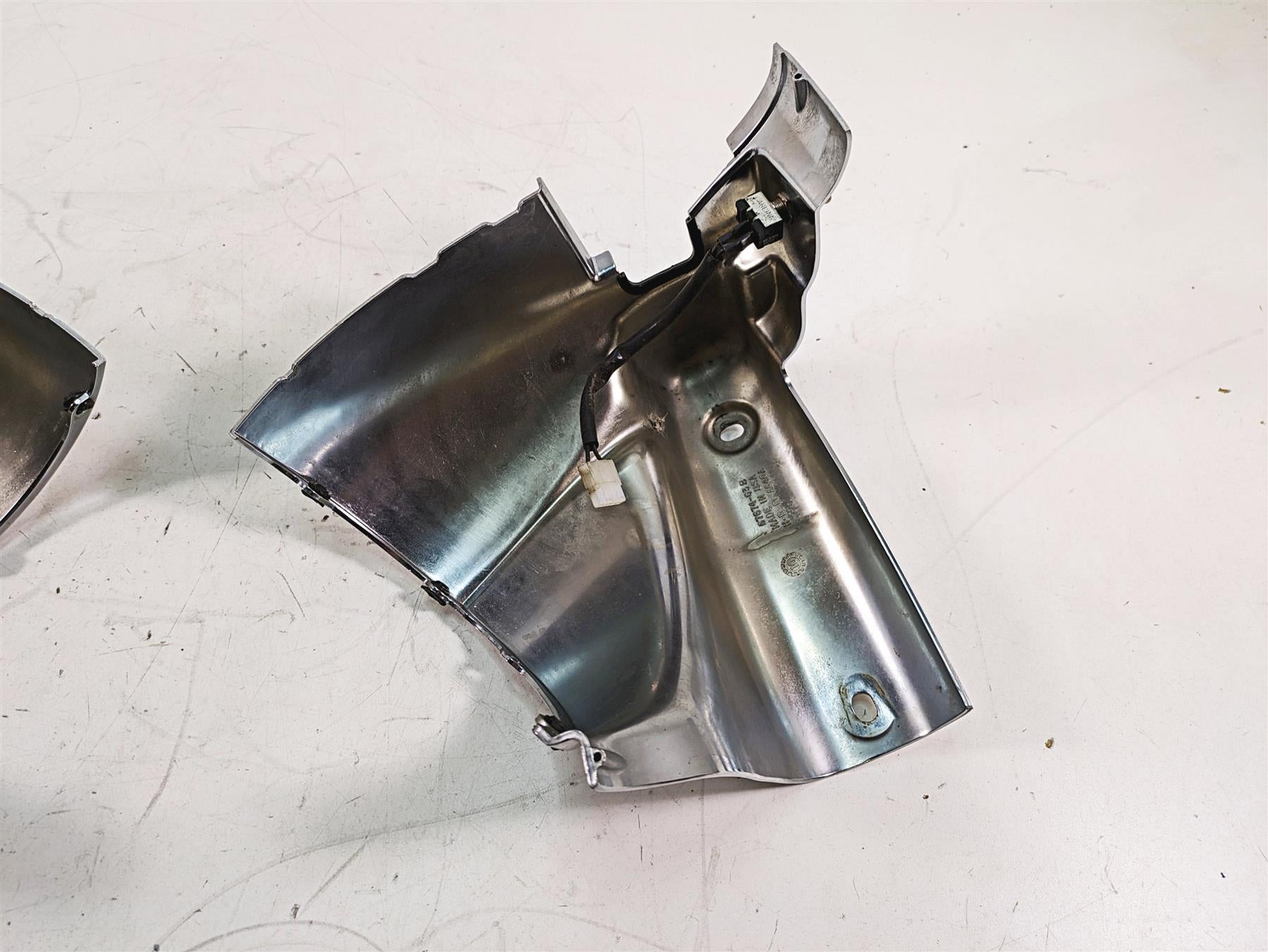 2011 Harley Touring FLHR Road King Headlight Nacelle & Covers Set 67674-03B {{ shop.shopifyCountryName }} - Mototech271