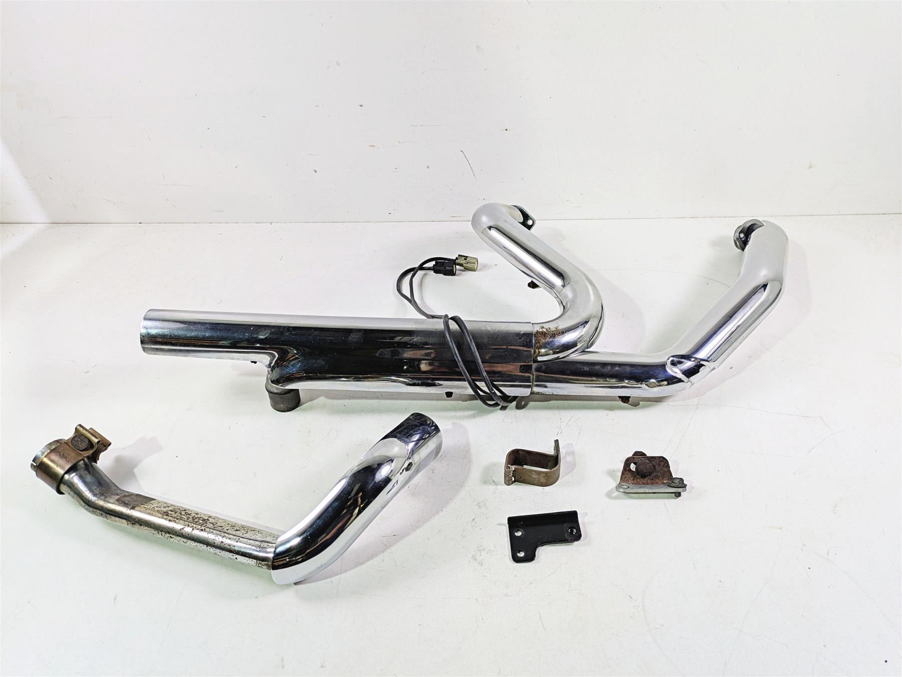 2015 Harley Touring FLHTKL Electra Glide Exhaust Header Manifold Set 66855-10A