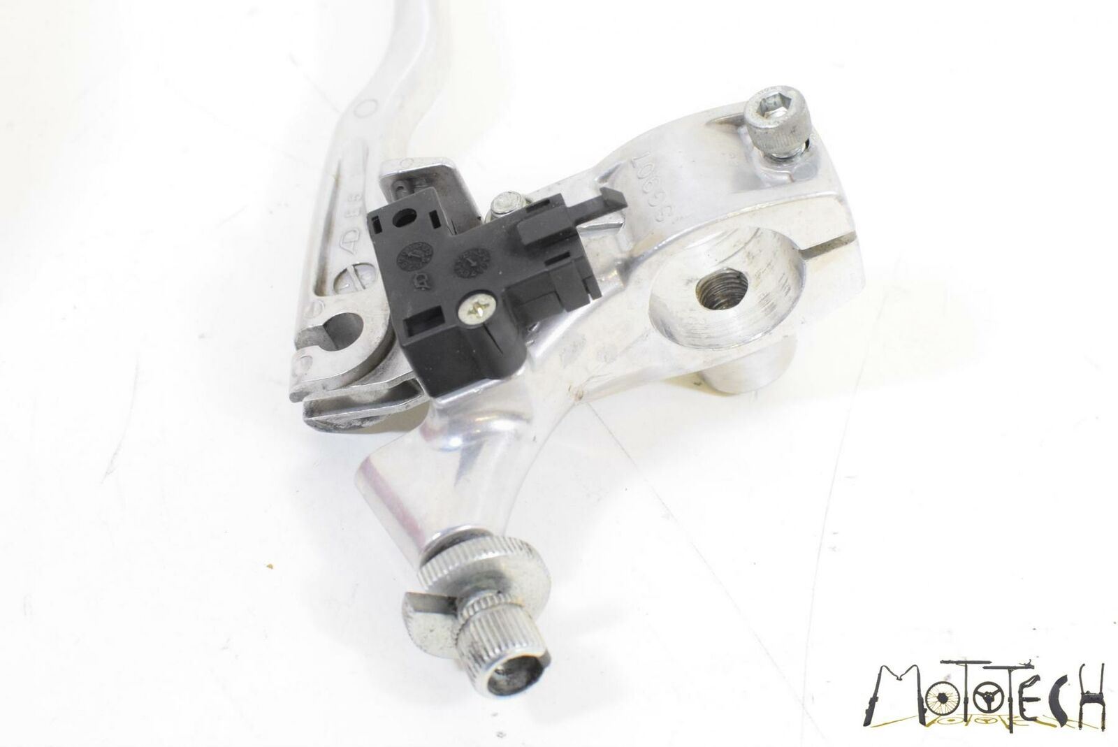 2001 Suzuki VZ800 Marauder Clutch Handle Perch 57500-24B01 {{ shop.shopifyCountryName }} - Mototech271