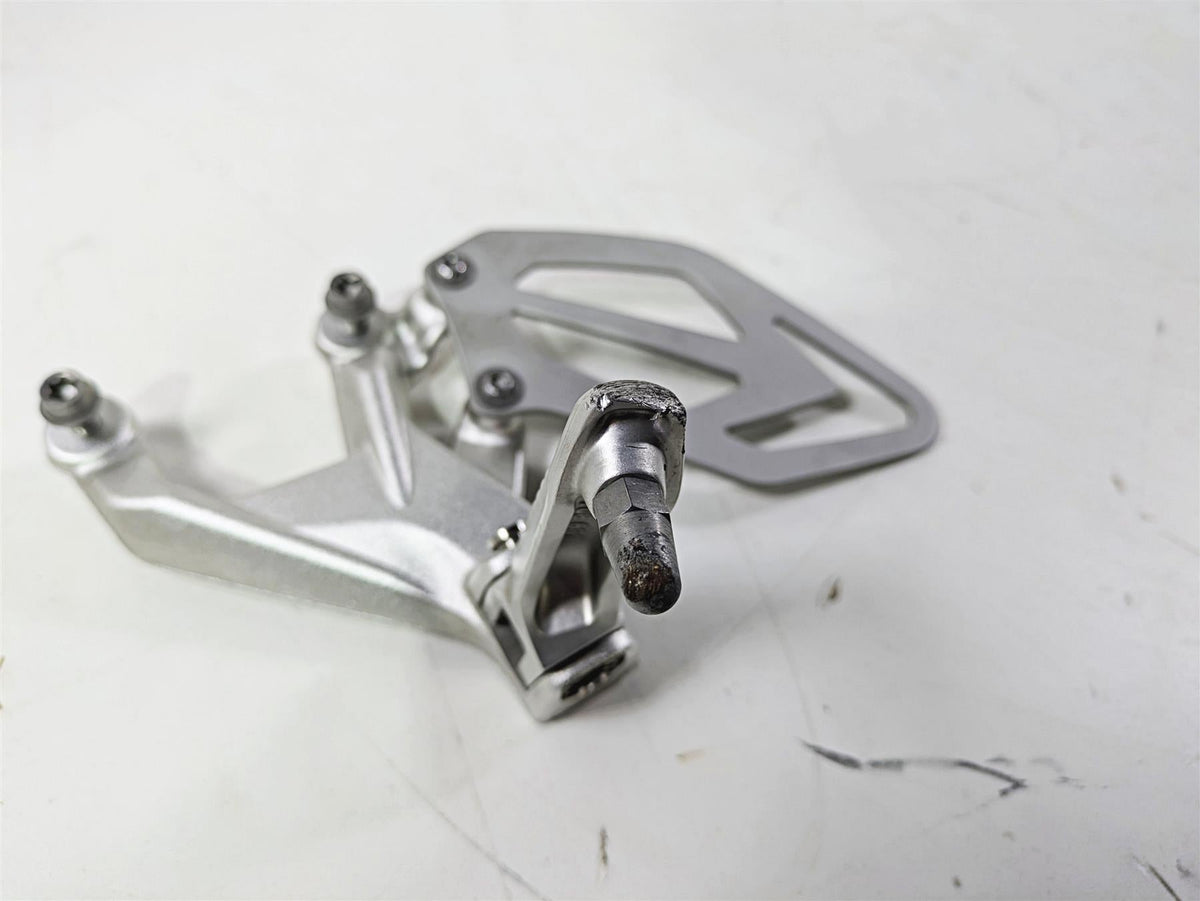 2016 BMW S1000RR K46 Left Foot Peg Set & Mount 46717728307 {{ shop.shopifyCountryName }} - Mototech271